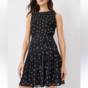 Ann Taylor Chiffon Floral Pleated Dress Size 14
